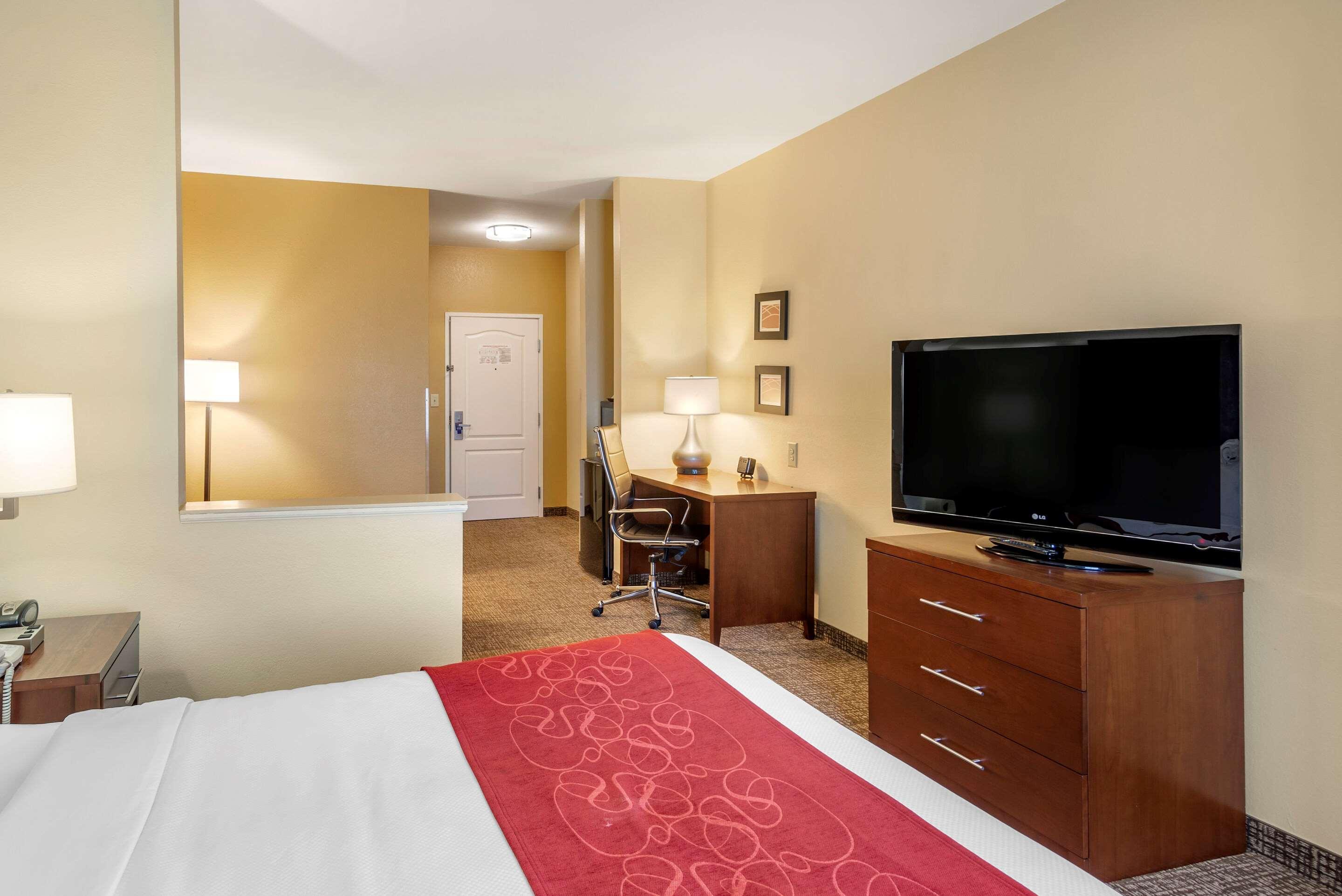 Comfort East Monticello Dr 2*