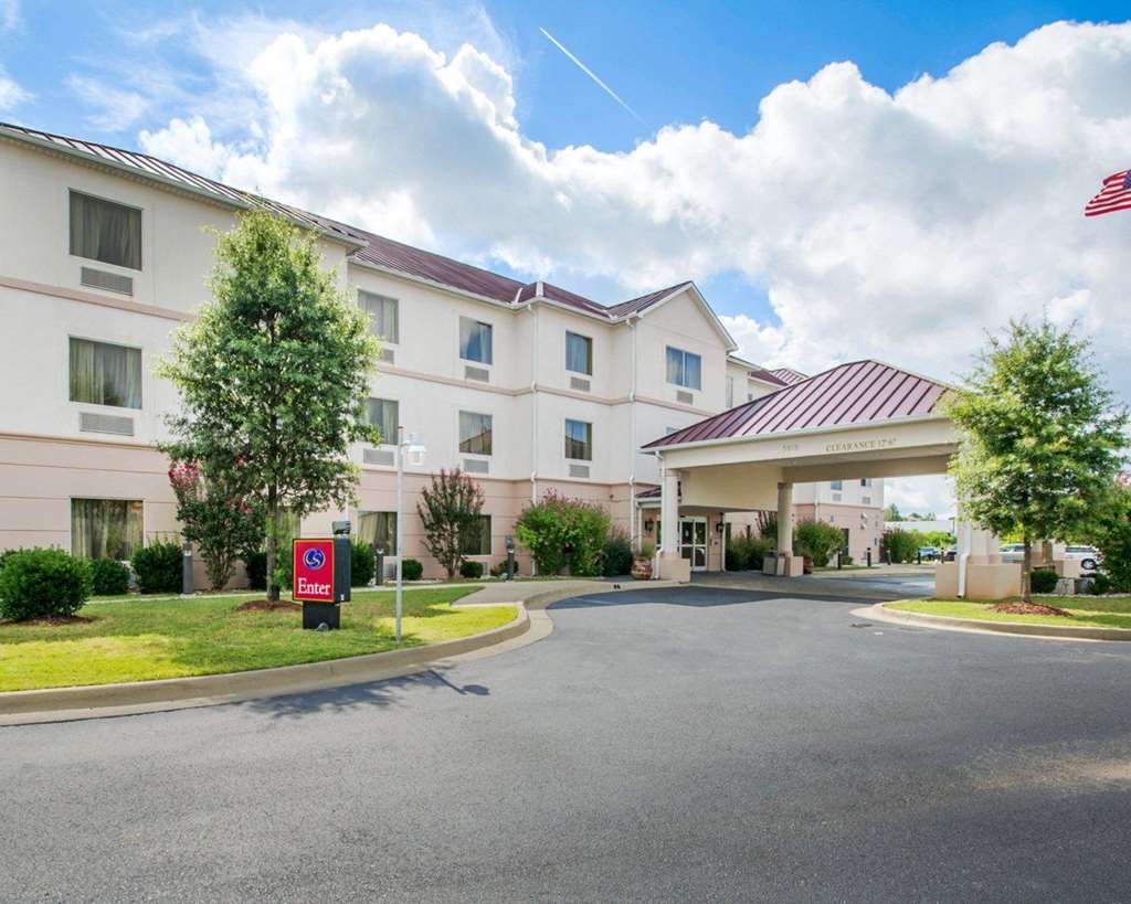 Comfort East Monticello Dr Hotel